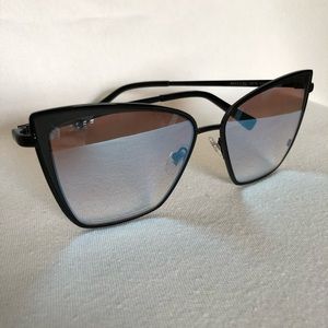 Diff Eyewear Becky Sunglasses Black and Silver